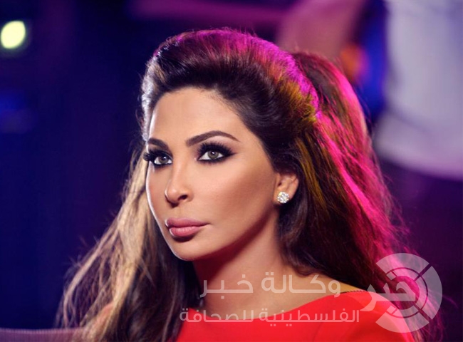 اليسا تدعو المتظاهرين في لبنان للاقتداء بغاندي