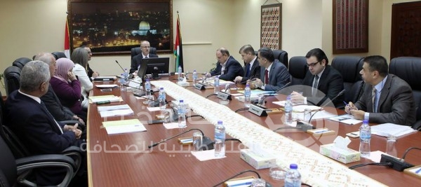 ما هي قرارات الحكومة الخاصة بالموظفين ؟!