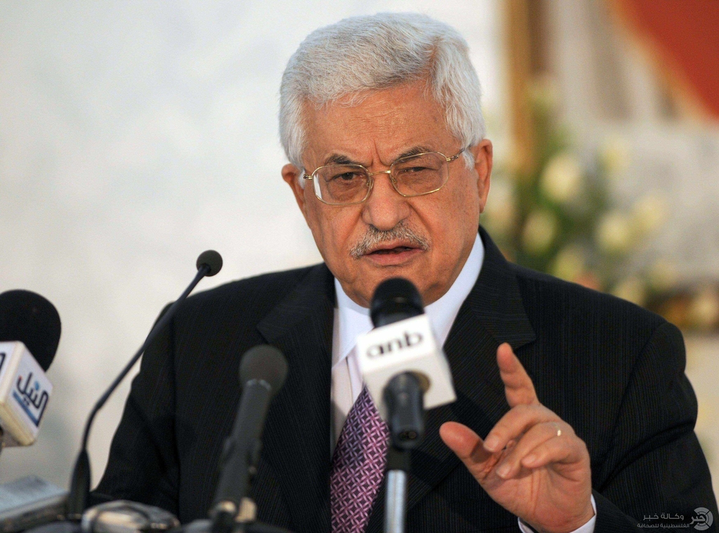 "عباس" : استمرار الاستيطان سيدمر كل جهود إنقاذ عملية السلام