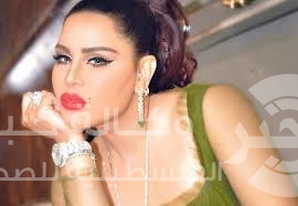 بالصور- أحلام ونظرات خاطفة بدون العدسات اللاصقة