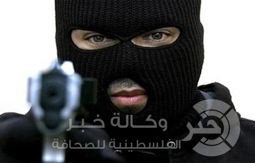 مجهولون يفجرون منزل المحامي "الزعيم" في غزة والنقابة تستنكر بشدة