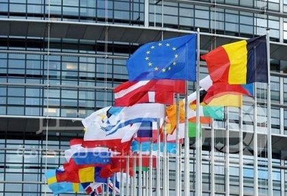 ليبيا : الاتحاد الأوروبي يرحب باتفاق تأسيس اتحاد رجال الأعمال الليبيين