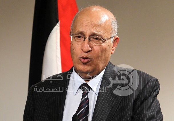 شعث:الاتصال بين نتنياهو وعباس بروتوكولياً بحتاً