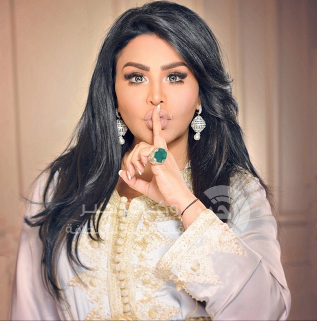 احلام تحتفل بمعجبيها على انستغرام