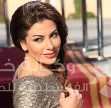 صورة صبا مبارك من طفولتها نفس الملامح والحركات