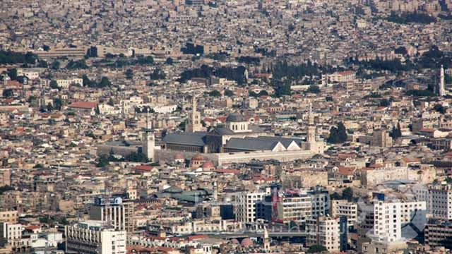 نصف مليون سوري بريف دمشق تحت تهديد الجوع والحصار