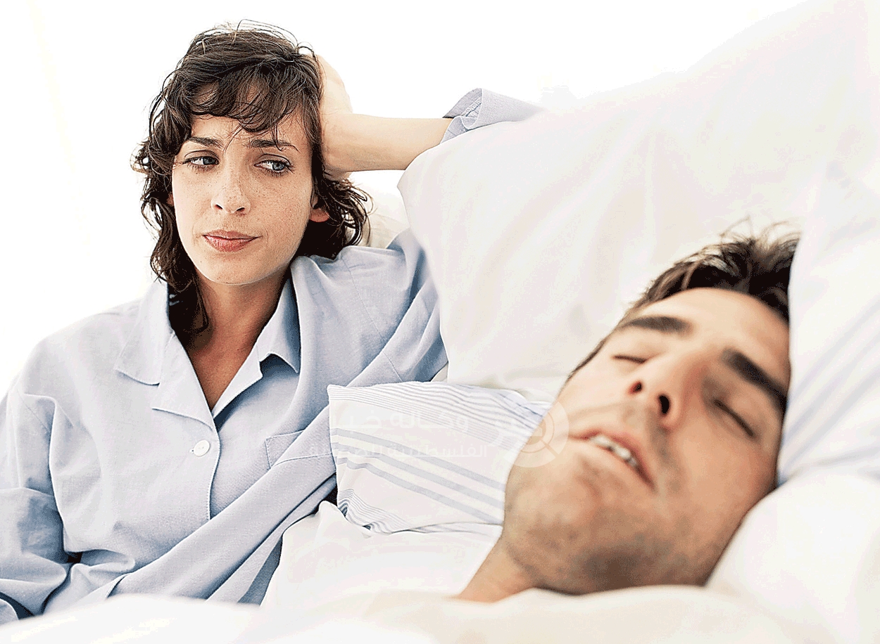 ‫الشخير.. مصدر إزعاج للمحيطين وجرس إنذار لصاحبه