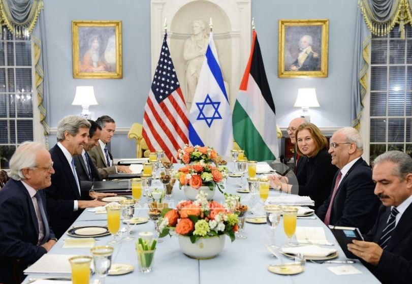 وعباس يائس من المسار السياسي