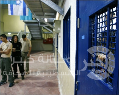 استمرار عزل أسيرين في "ريمون"