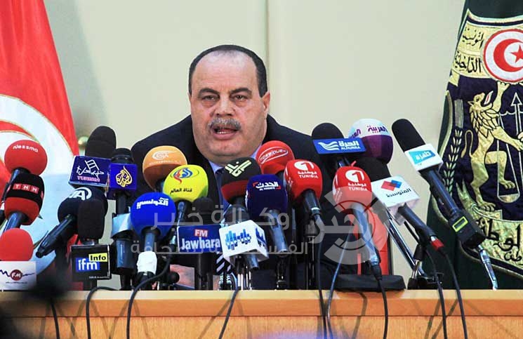 وزير الداخلية التونسي: 