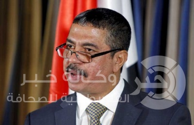 بحاح يؤدي اليمين الدستورية نائبا للرئيس أمام هادي الاثنين في الرياض