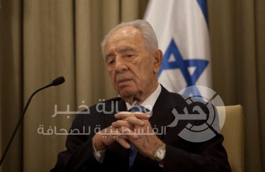 بيرس: إسرائيل  تحتاج مفاوضات وليس مقاطعة