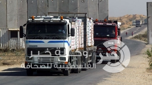  رائد فتوح إن الاحتلال سيدخل عبر معبر كرم أبو سالم، الخميس، (600) شاحنة.