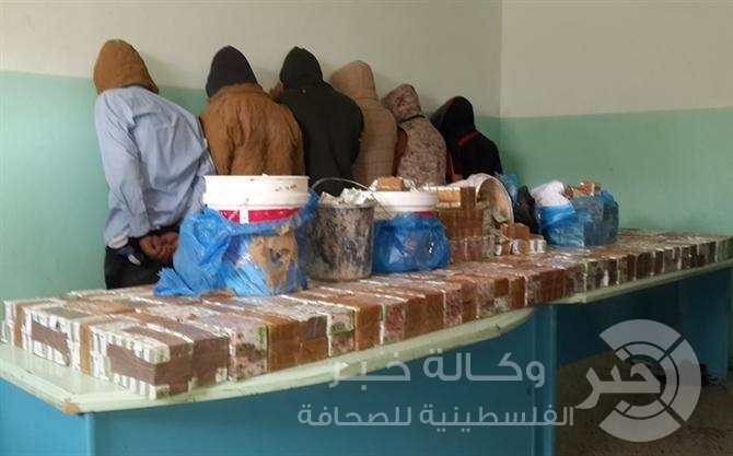 استكمالاً لعملية الأمس .. مكافحة رفح تقبض على أكبر وأخطر مهرب مخدرات بالقطاع