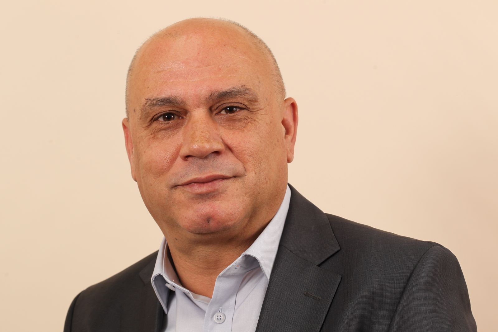 نقل الوزير الإسرائيلي عيساوي فريج لوحدة العناية المركزة