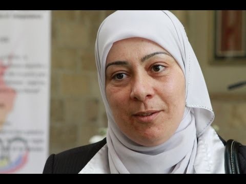 غنام والشوا يسلمان 10 كراسي كهربائية لذوي الإعاقة برام الله