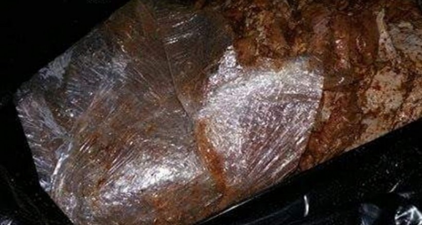 إتلاف كميات كبيرة من الشاورما في سوق النصيرات