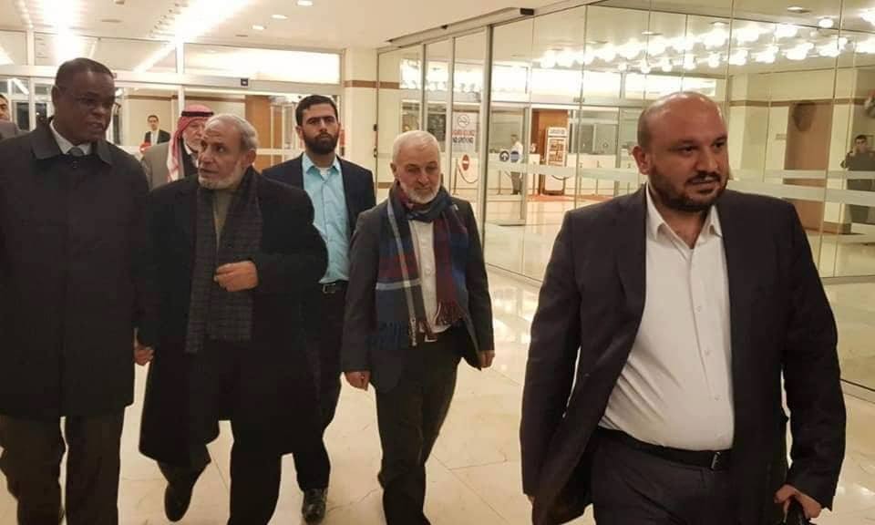 الزهار يصل تركيا برفقة وفد من الحركة