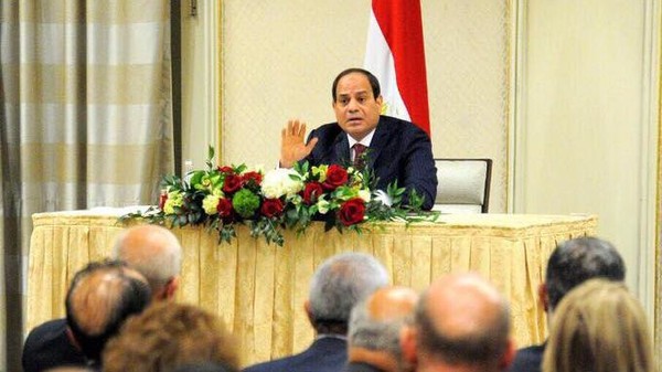 بالصور: من هو المصري الذي سأل عنه السيسي في أميركا؟