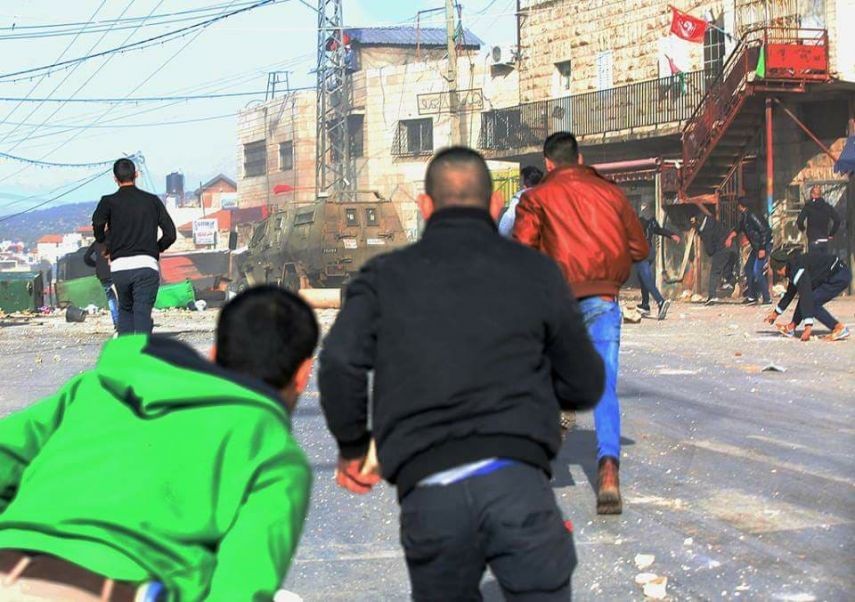 الاحتلال يحاصر منازلًا ببرقين ويُطالب المطارد جرار بتسليم نفسه