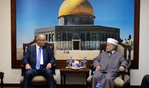 بالصور: الحمد الله يترأس اجتماع اللجنة العليا للقدس برام الله