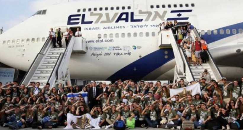 300 مهاجر يهودي في طريقهم لتل أبيب للتجنيد في الجيش