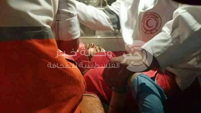 بالصور: إصابة ثلاثة مواطنين إثر حادث سير مروع وسط القطاع