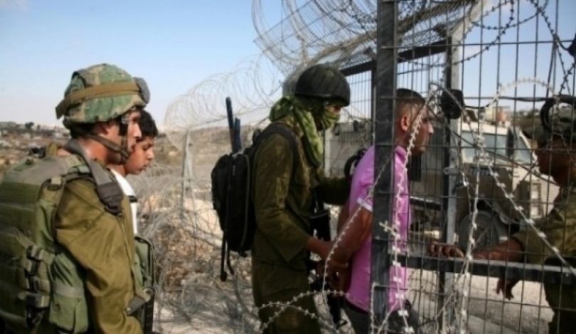 الاحتلال يعتقل شاباً بعد اجتيازه السياج الفاصل شمال غزة