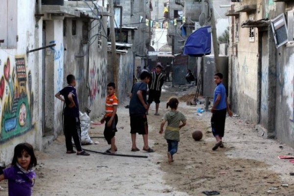 جولة ميدانية "للأونروا" لعدد من مخيمات اللاجئين بالضفة