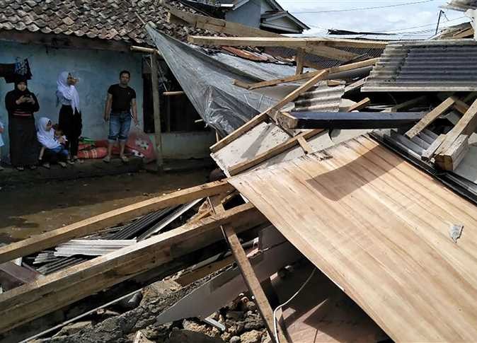 زلزال بقوة 6.4 درجات قبالة اندونيسيا وإلغاء التحذير من التسونامي