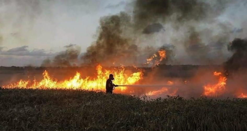 اندلاع 17 حريقًا في مستوطنات غلاف غزة بفعل الطائرات الحارقة