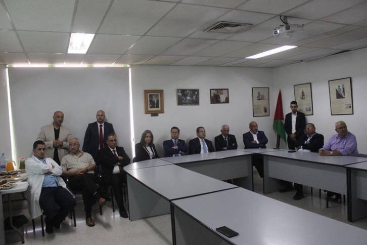 وزير الصحة يعلن منح الترخيص لتشغيل قسم القلب في الجمعية العربية