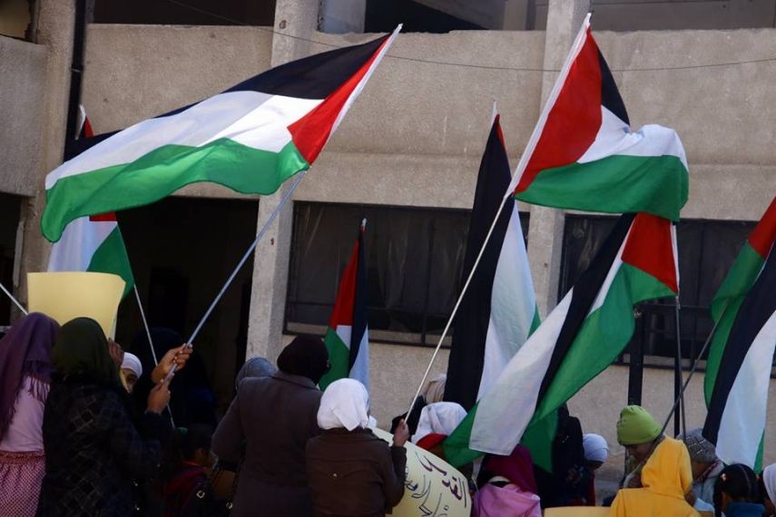 أطفال فلسطينيون ينظمون وقفة تضامنية بدمشق نصرة للقدس