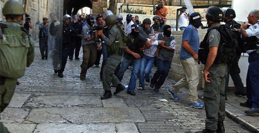 بيت لحم: الاحتلال يعتقل طالبًا من بلدة تقوع