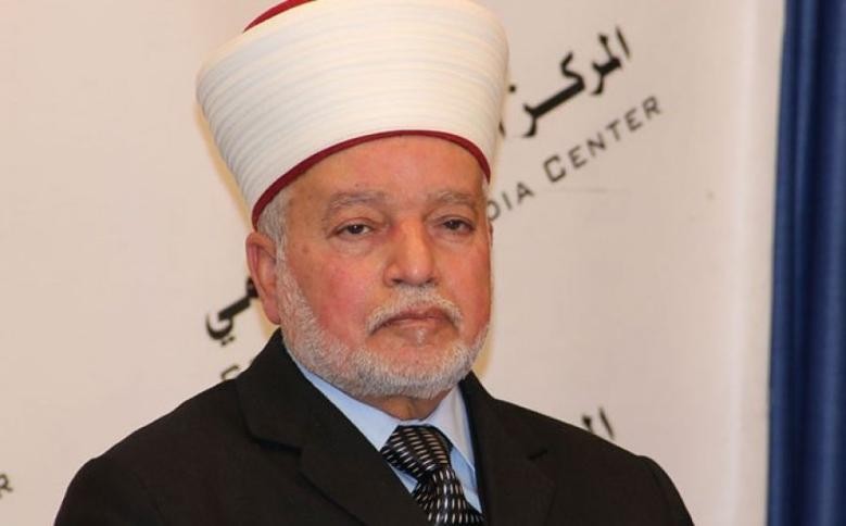 مفتي الديار والمؤتمر الشعبي يبحثان سبل دعم المدينة المقدسة