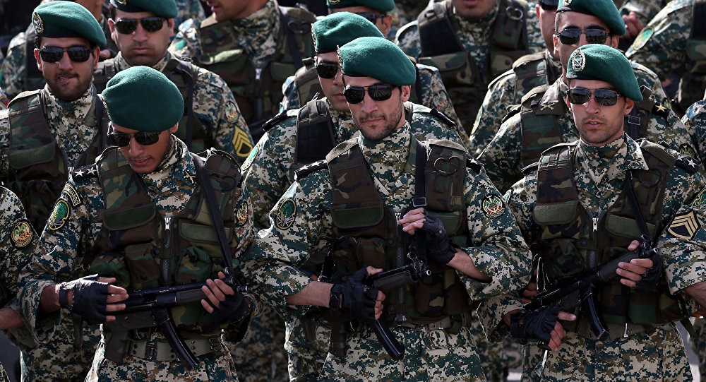 إيران: دمشق لها الحقّ بالدفاع عن نفسها وإننا باقون في سوريا