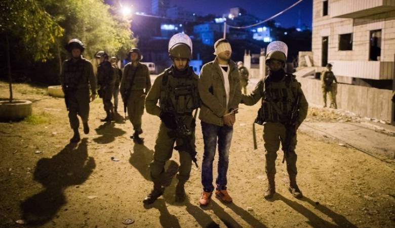 بالأسماء: الاحتلال يشن حملة اعتقالات بالضفة والقدس