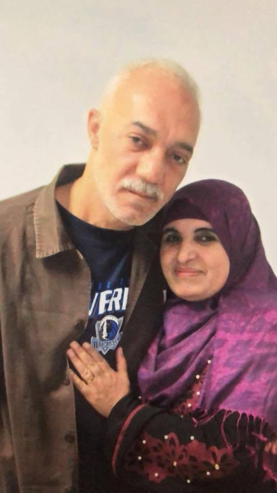 أسير فلسطيني يلتقي بزوجته للمرة الأول منذ 16 عاما