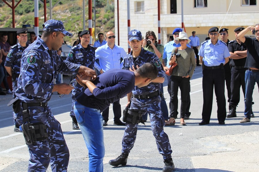 الشرطة تقبض على 7 مواطنين خلال فضها شجار بالبيرة